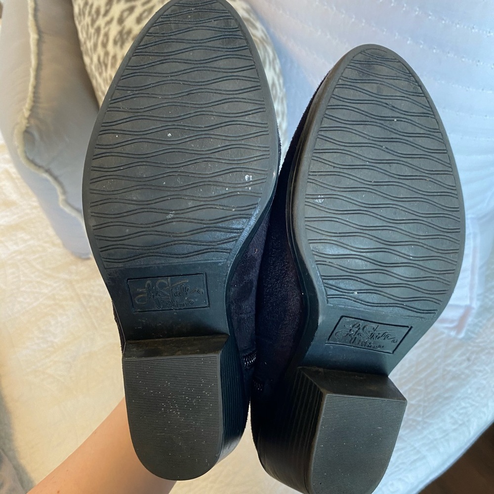 Booties - Picture 3 of 4